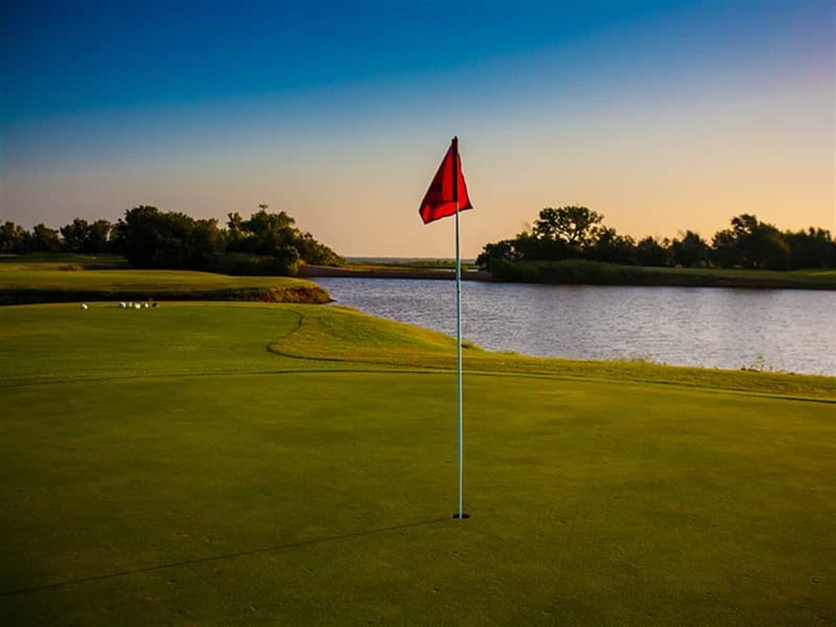 Lake Hefner golf club - Lake Hefner golf course