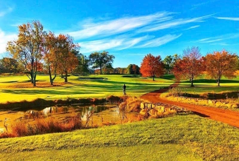 Crestmont Country Club golf course