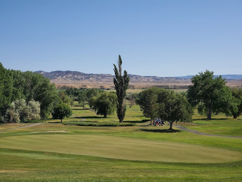Dinaland Golf Course golf course